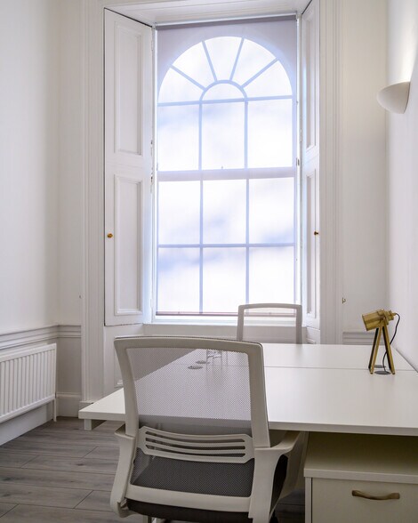 More Photos Of 1-3 St Colme St, Edinburgh Coworking Space