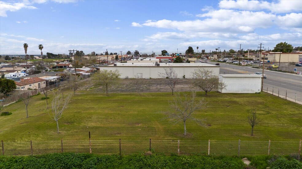 More Photos Of 6701 Niles St, Bakersfield Daycare Center For Sale
