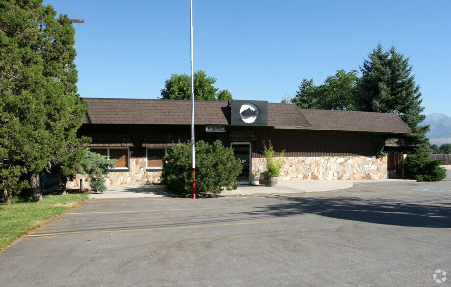 Primary Photo Of 3809 Riverdale Rd, Ogden Restaurant For Sale