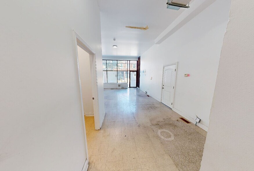 More Photos Of 2501-2505 W 63rd St, Chicago Storefront Retail Residential For Lease