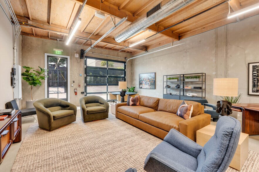 More Photos Of 769-791 Newton Way, Costa Mesa Showroom For Lease