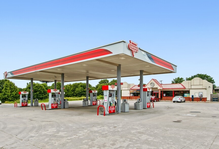 Primary Photo Of 11015 E Pine St, Tulsa Convenience Store For Sale