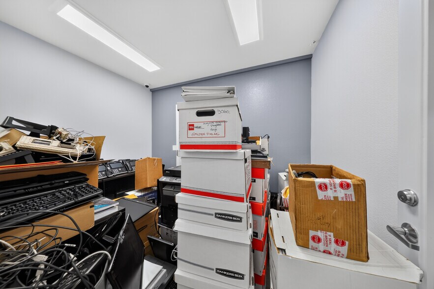 More Photos Of 20847 Sherman Way, Canoga Park Office For Sale