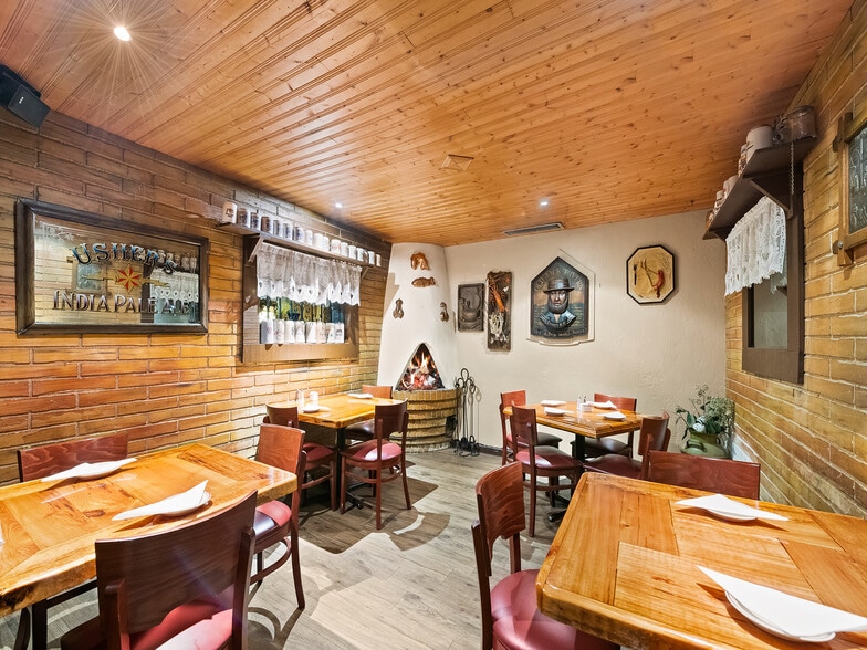 More Photos Of 3016 E Commercial Blvd, Fort Lauderdale Restaurant For Sale