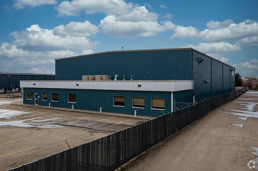 More Photos Of 605 15th Ave, Nisku Warehouse For Sale