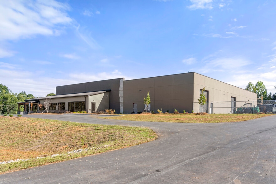More Photos Of 2990 Brantley rd, Kannapolis Warehouse For Sale
