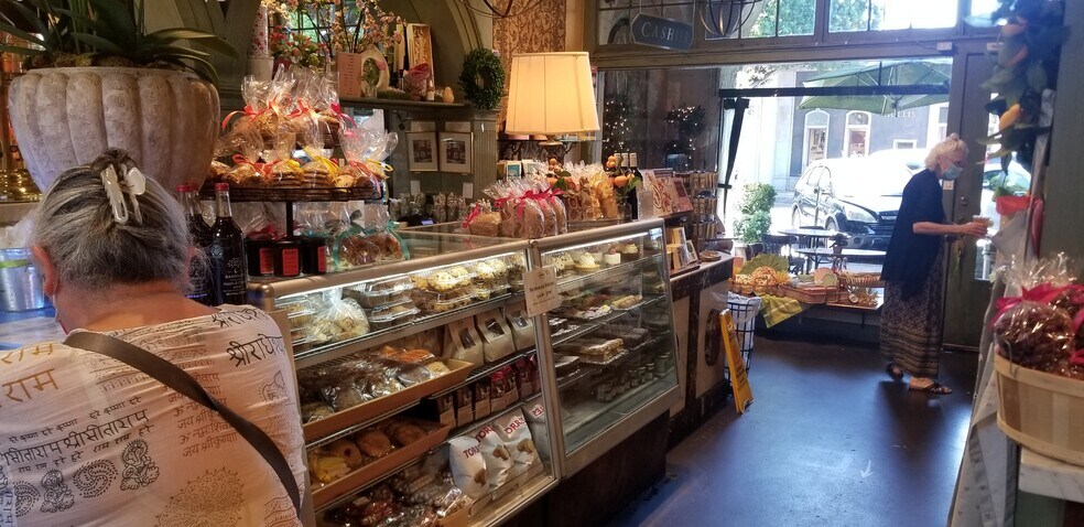 More Photos Of 2647-2649 Mission St, San Marino Restaurant For Sale