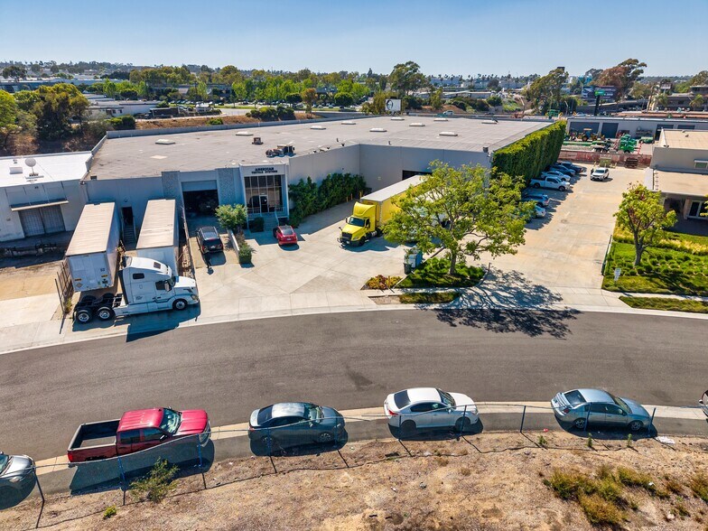 More Photos Of 3060 Airport Way, Long Beach Warehouse For Lease