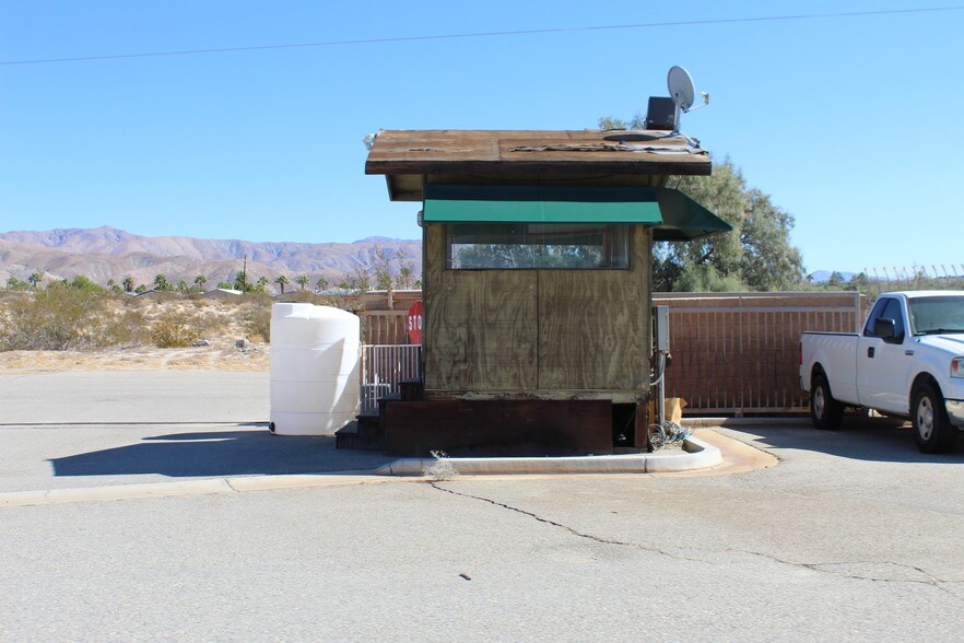 More Photos Of 69391 Dillon Rd, Desert Hot Springs Service For Sale