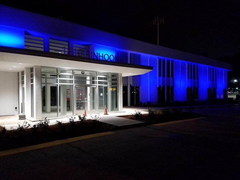 More Photos Of 1819 W Pinhook Rd, Lafayette Office For Lease