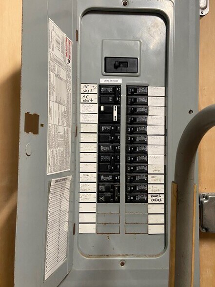 More Photos Of 20 Country Club Dr, Downingtown Medical For Lease