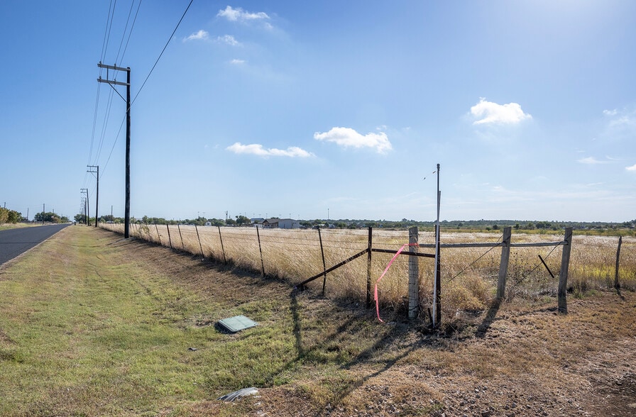 More Photos Of 1833 County Road 305, Jarrell Land For Sale