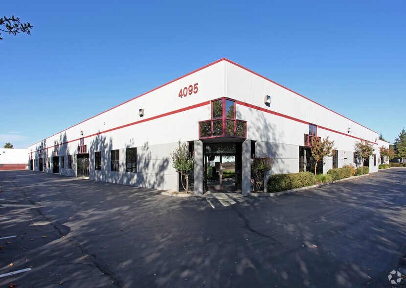 More Photos Of 4095 Delmar Ave, Rocklin Warehouse For Lease