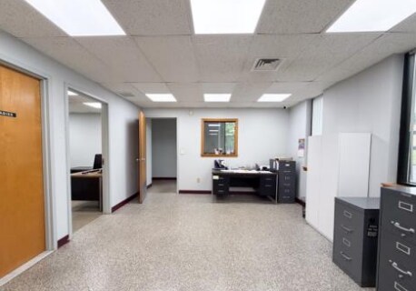 More Photos Of 154 Commerce Way, South Windsor Manufacturing For Lease