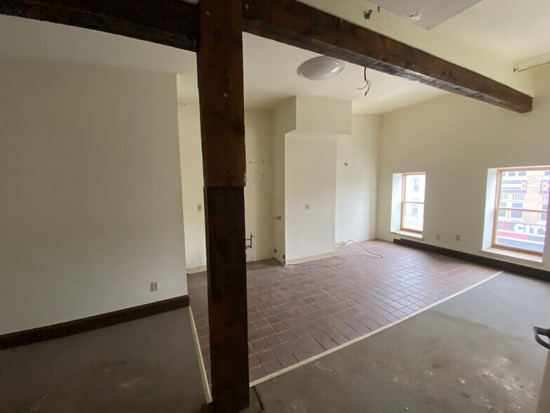 More Photos Of 143 E Lincoln Hwy, Coatesville Restaurant For Lease