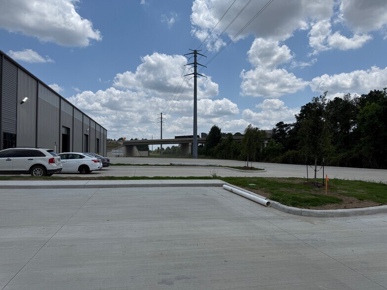 More Photos Of 11315 Boudreaux Rd, Tomball Unknown For Lease