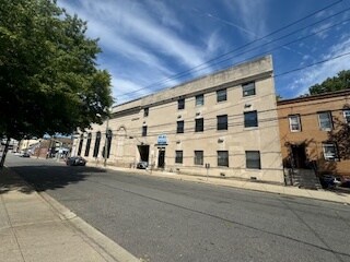 More Photos Of 11 E Hawthorne Ave, Valley Stream Medical For Lease