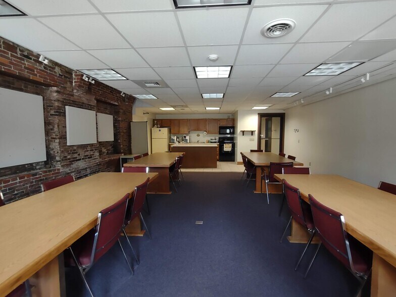 More Photos Of 1 Mill Plz, Laconia Office For Sale