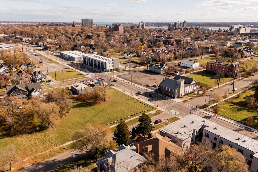 Primary Photo Of 7319 Kercheval ave, Detroit Land For Sale