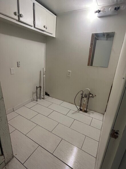 More Photos Of 113 N Main St, Coalgate Storefront Retail Office For Sale