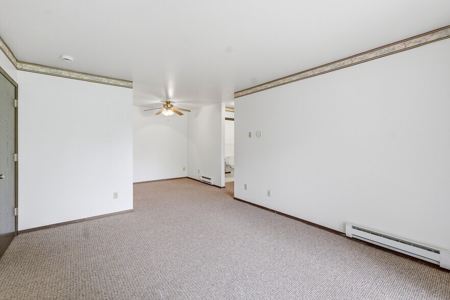 More Photos Of 228 Enterprise St, Stockbridge Apartments For Sale