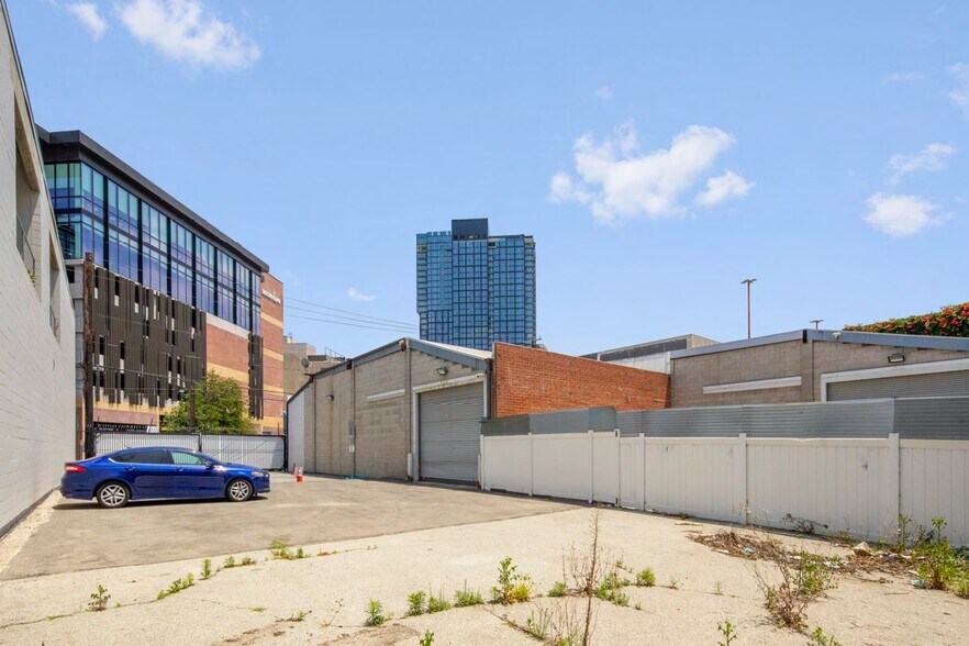 More Photos Of 435 Molino St, Los Angeles Warehouse For Lease