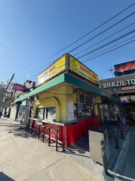 More Photos Of 2101-2109 W Sunset Blvd, Los Angeles Unknown For Lease