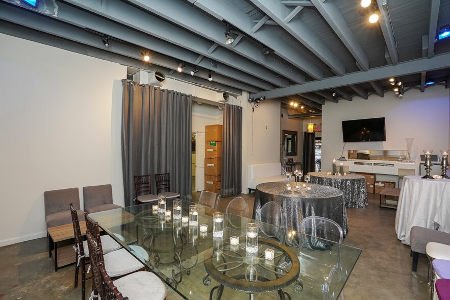 More Photos Of 315-321 Hendrickson Ave, Lynbrook Warehouse For Sale