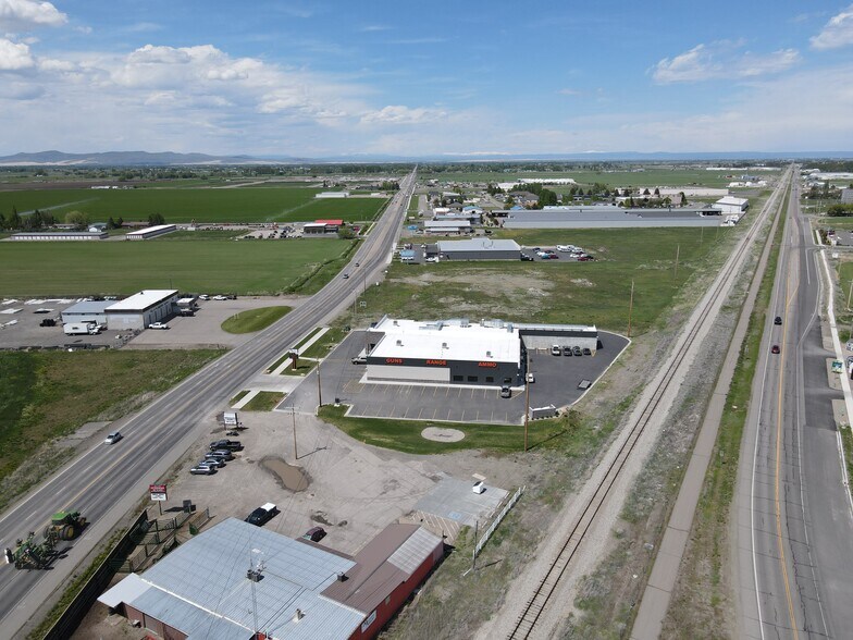 More Photos Of 870 N 2nd E, Rexburg General Retail For Lease