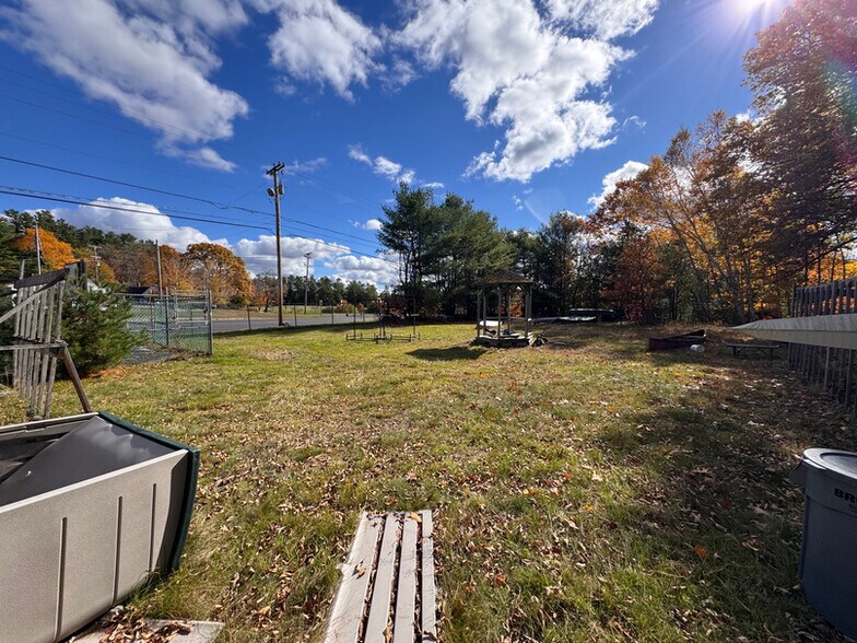 More Photos Of 1005 Augusta Rd, Belgrade Freestanding For Sale