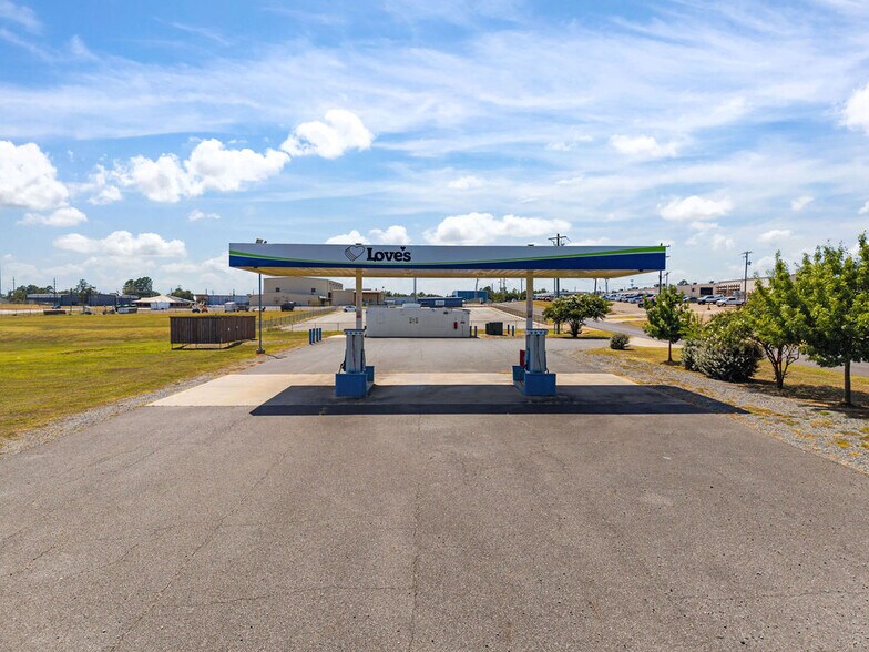More Photos Of , Longview Industrial For Sale