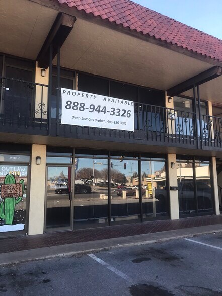 More Photos Of 210 S 4th St, Chickasha Unknown For Lease