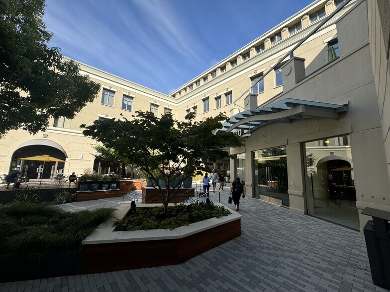 More Photos Of 770 Tamalpais Dr, Corte Madera Unknown For Lease