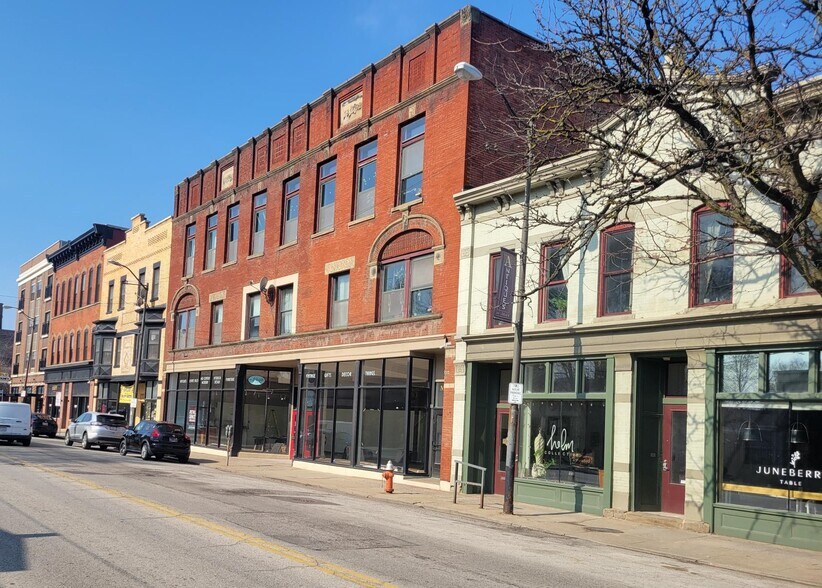 Primary Photo Of 3906-3910 Lorain Ave, Cleveland Apartments For Lease