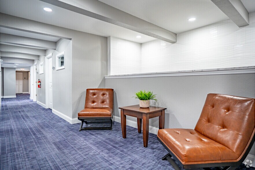 More Photos Of 13246 38th St N, Clearwater Coworking Space