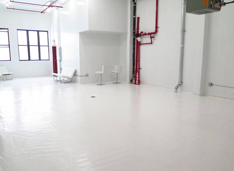 More Photos Of 211 E 121st St, New York Warehouse For Lease