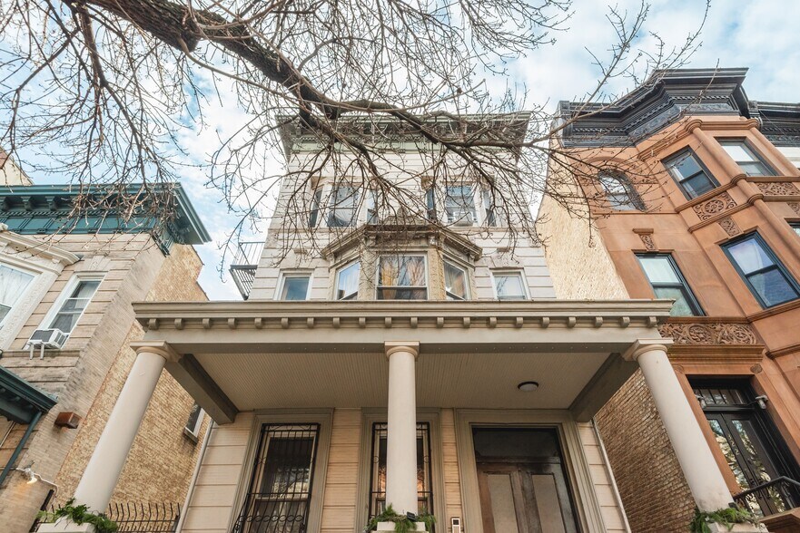 More Photos Of 324 Park Pl, Brooklyn Apartments For Sale