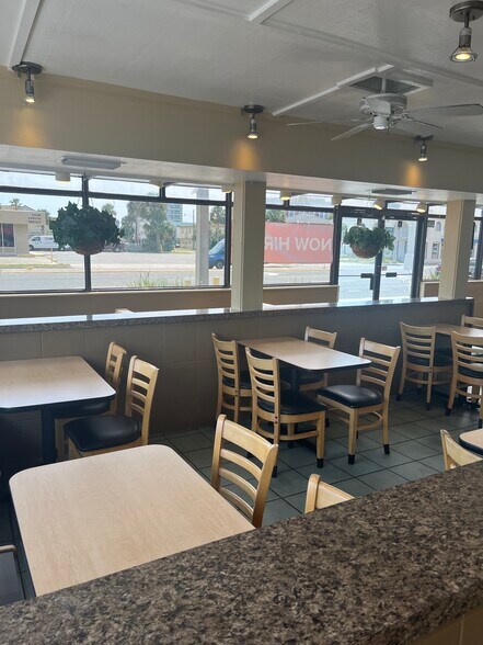 More Photos Of 902 3rd St N, Jacksonville Beach Fast Food For Sale