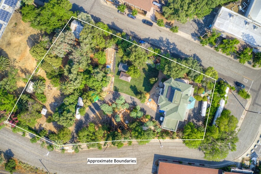 More Photos Of 2109 Robinson St, Oroville Specialty For Sale