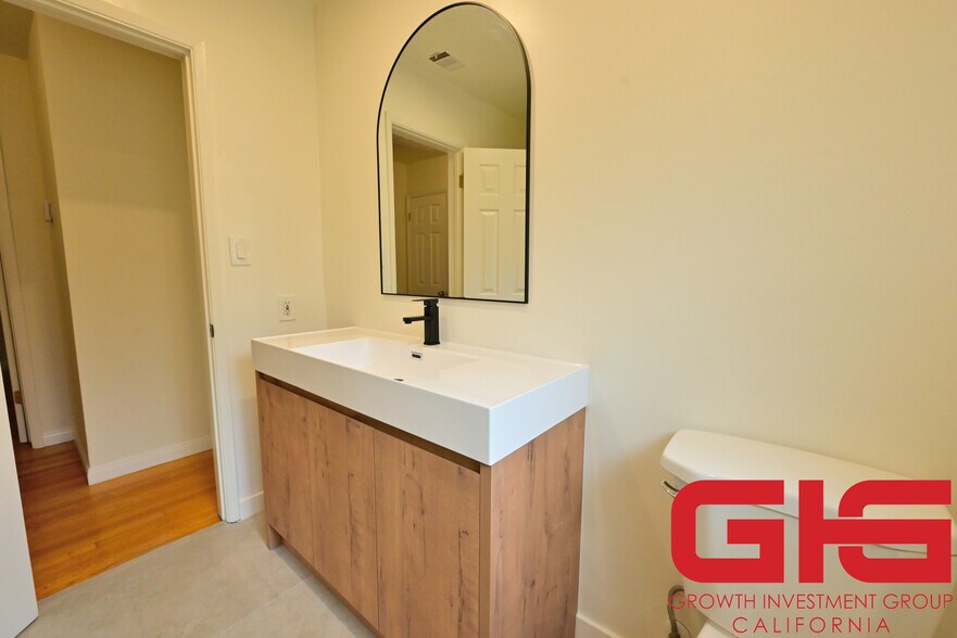 More Photos Of 517 E Washington Blvd, Pasadena Apartments For Sale