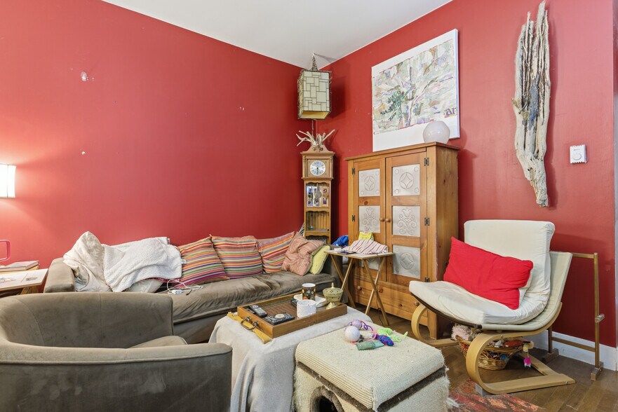 More Photos Of 275 Main St, South Berwick Storefront For Sale