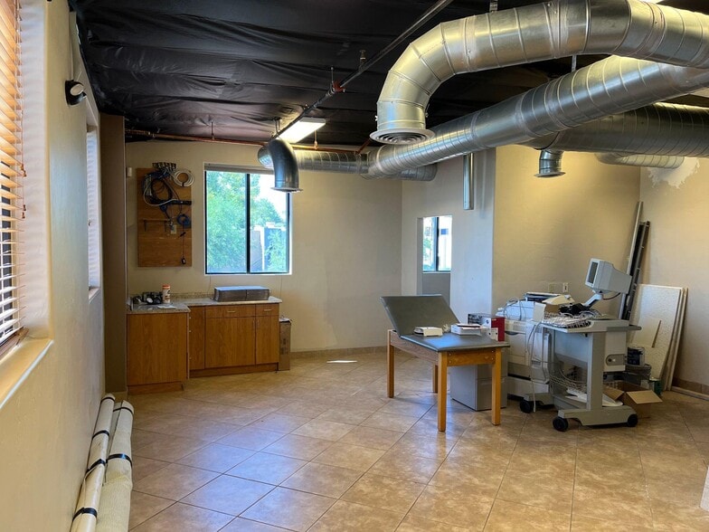 More Photos Of 1951 N Wilmot Rd, Tucson Medical For Lease