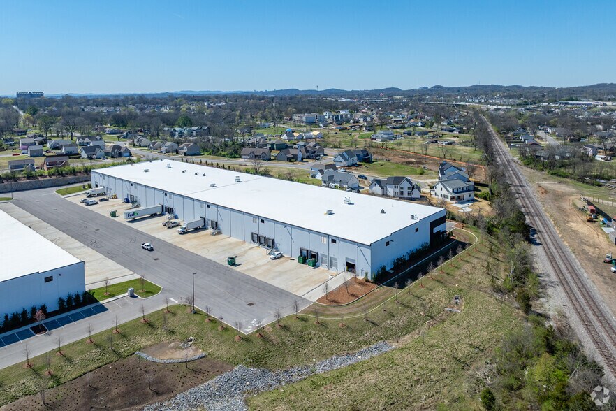 More Photos Of 526 Myatt Dr, Madison Warehouse For Lease
