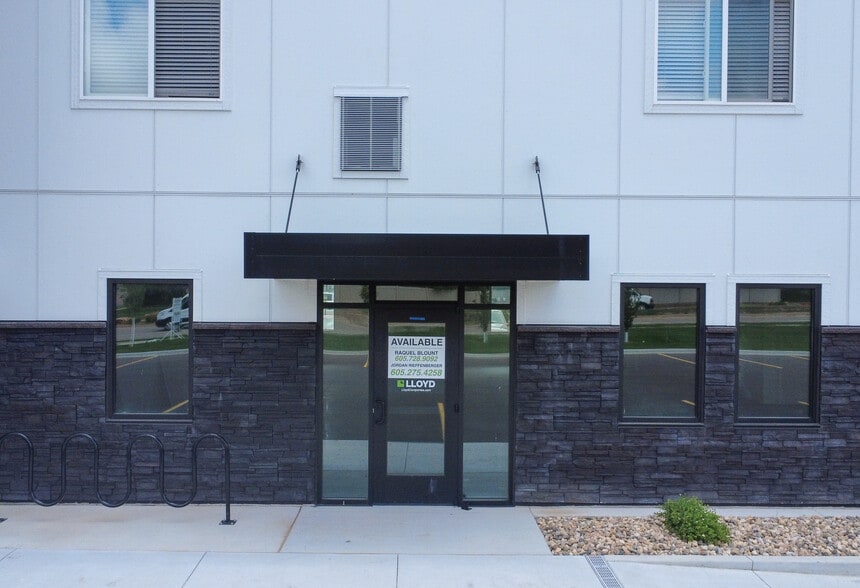 More Photos Of 5025 S Bahnson Ave, Sioux Falls Apartments For Lease