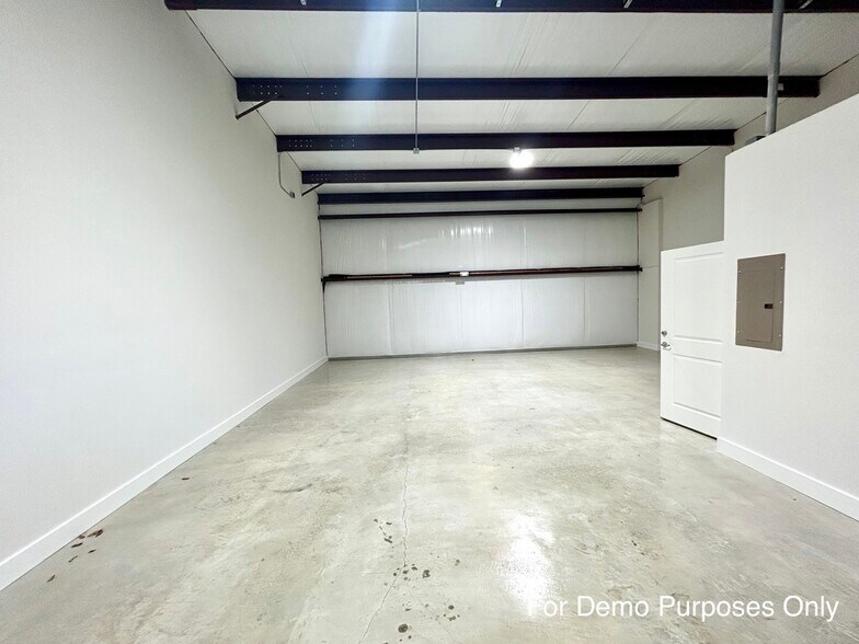 More Photos Of 1304 Leander Dr, Leander Industrial For Sale