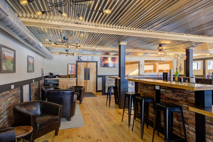 More Photos Of 2930 Rt 43, Averill Park Restaurant For Sale