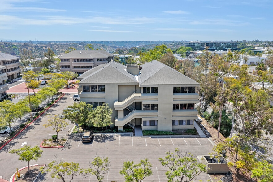 More Photos Of 3665 Ruffin Rd, San Diego Unknown For Lease