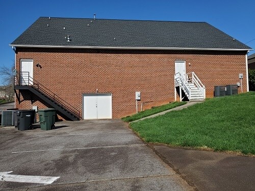 More Photos Of 606 Signal Hill Drive Ext, Statesville Office For Sale