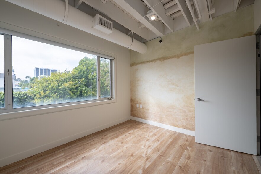 More Photos Of 1538 20th St, Santa Monica Loft Creative Space For Lease