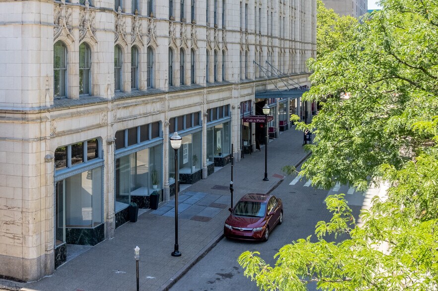 More Photos Of 19 Garfield Pl, Cincinnati Multifamily For Sale